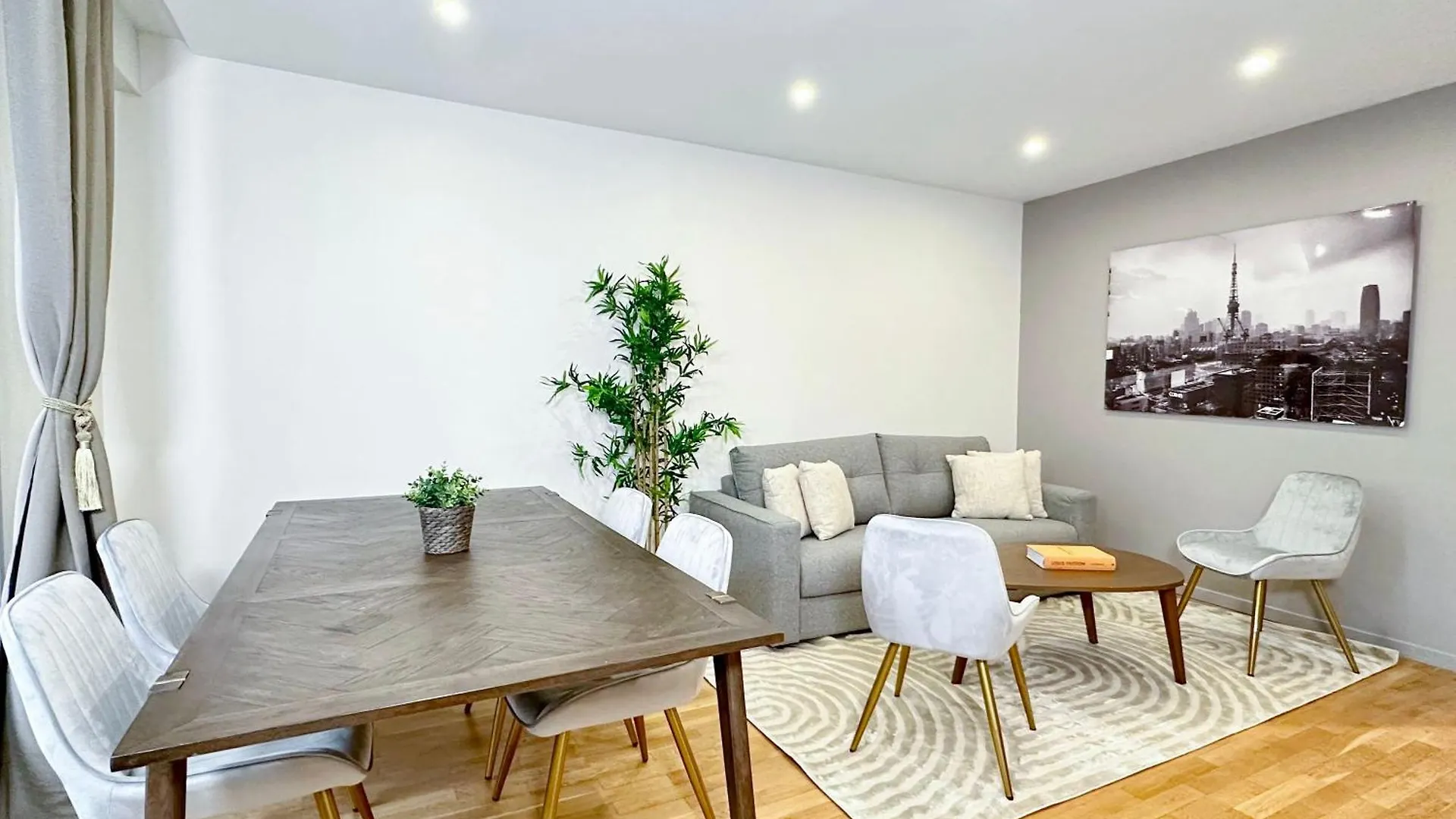 Chic Flat With A Garden Near Trocadero * פריז