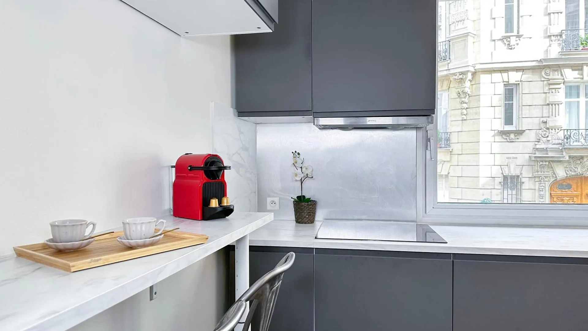 Chic Flat With A Garden Near Trocadero דירה *