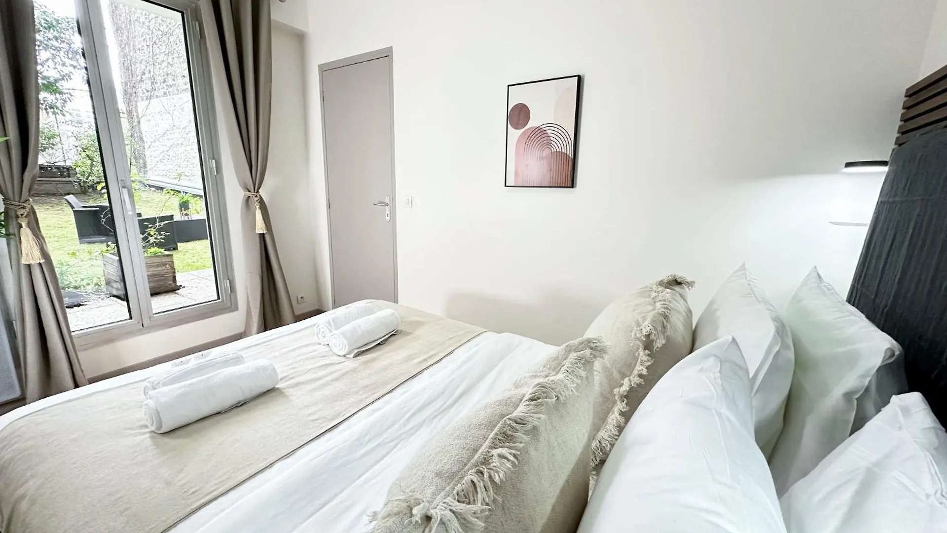 Chic Flat With A Garden Near Trocadero Apartment Paris